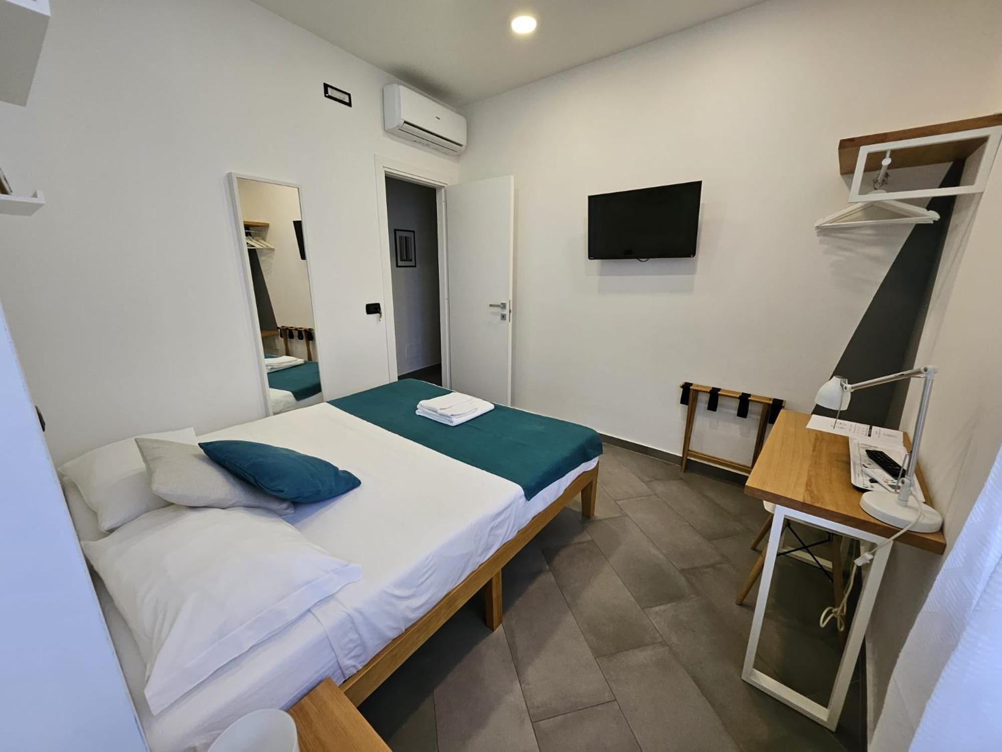 B&B Fuori Squadro - In Centro Con Terrazza Relax Vista Mare Reggio di Calabria Dış mekan fotoğraf